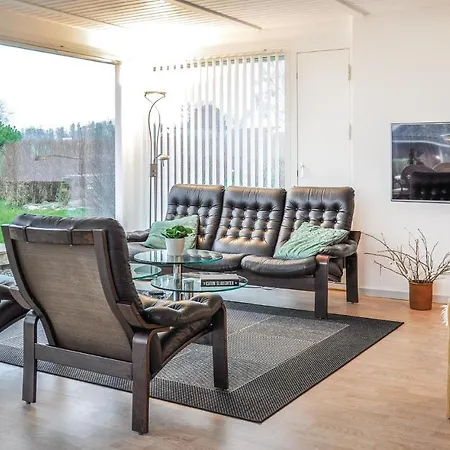 Holiday home Four-bedroom Holiday In Ebberup Helnaes By