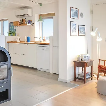 Four-bedroom Holiday In Ebberup