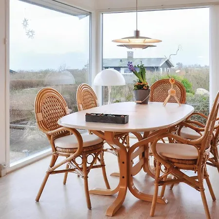 Four-bedroom Holiday In Ebberup