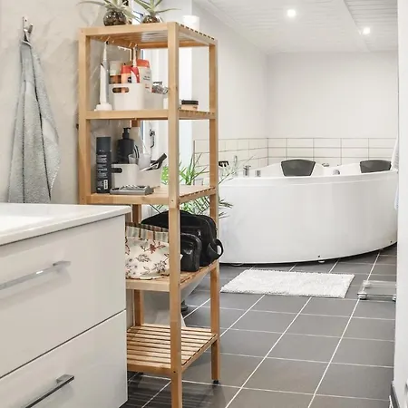 Four-bedroom Holiday In Ebberup