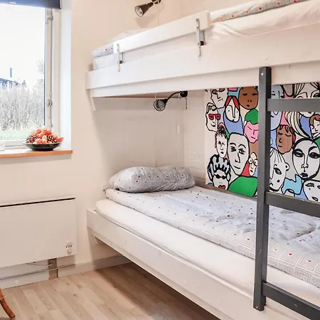 Casa de Férias Four-bedroom Holiday In Ebberup