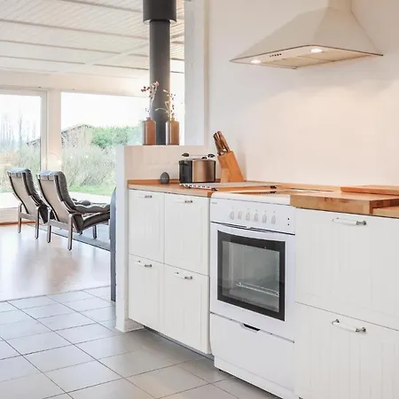 Four-bedroom Holiday In Ebberup Helnaes By